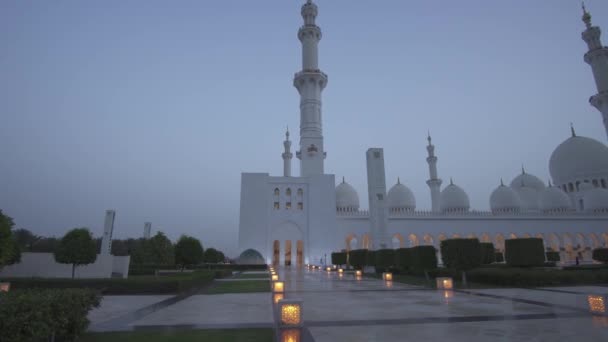 Sejk Zayed nagy mecset az egyik a hat legnagyobb mecsetek a világ stock footage videóinak — Stock videók