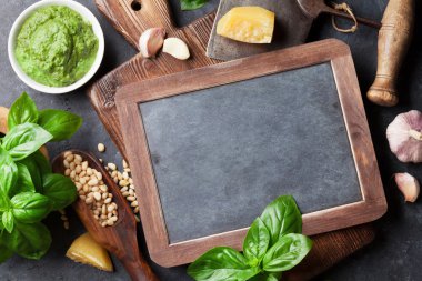 pesto sosu malzemeler
