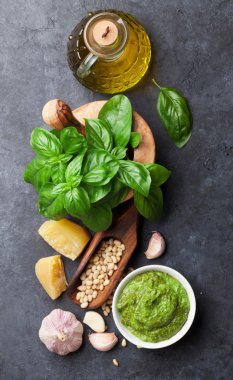 pesto sosu malzemeler