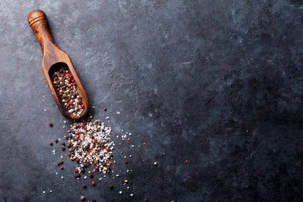 Peppercorn and salt spices — Stock Photo, Image