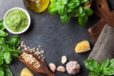 pesto sosu malzemeler