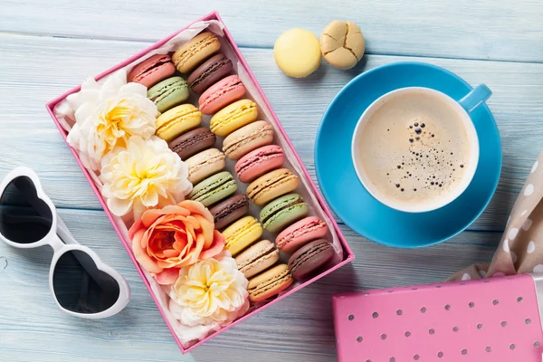 Kleurrijke zoete macarons — Stockfoto