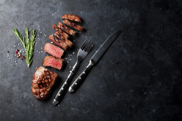 Steak de bœuf tranché grillé — Photo