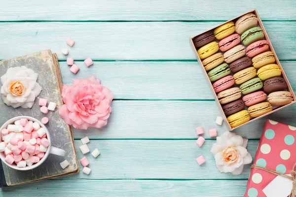 Coloridos macarrones dulces — Foto de Stock