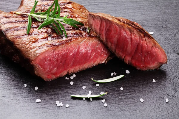 Grillezett marhahús rozmaringgal — Stock Fotó