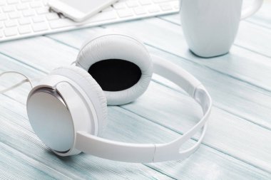 Kulaklık, telefon ve pc 