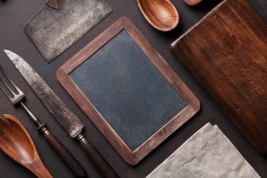 Eski mutfak aletleri.