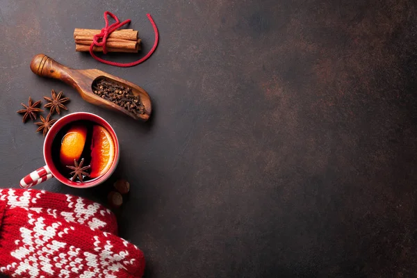 Vino rimuginato di Natale e ingredienti — Foto Stock