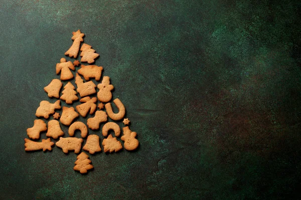 姜饼饼干圣诞树 — 图库照片