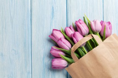 Lale çiçek kağıt çanta