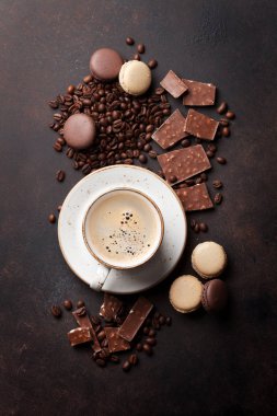 Kahve, çikolata ve macaroons