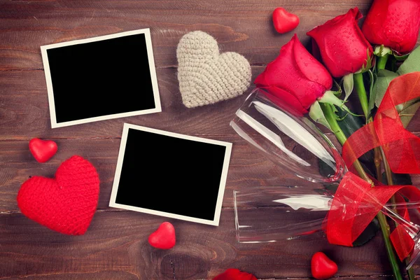 Cornici Foto, champagne e rose rosse — Foto Stock