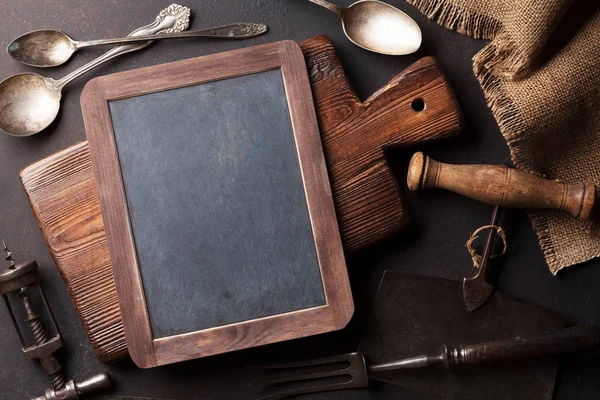 Eski mutfak aletleri.