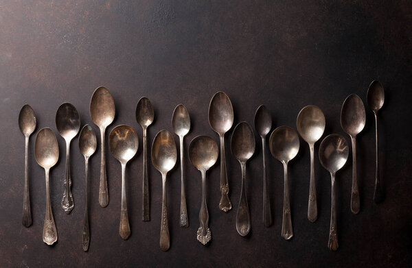 Старые винтажные ложки
