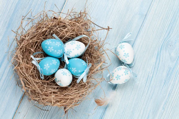 Easter eggs in nest — Stock Photo, Image