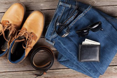 Erkek giysi ve aksesuarları