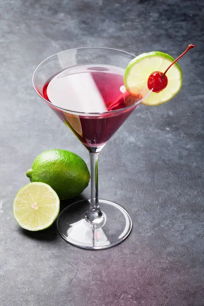 Słynny Cosmopolitan cocktail — Zdjęcie stockowe