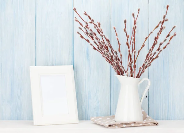 Pussy willow and blank photo frame — Stock Photo, Image
