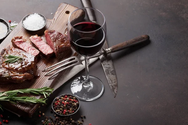 Ribeye Grilovaný hovězí steak — Stock fotografie