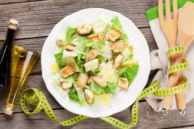 Taze sağlıklı Sezar salatası