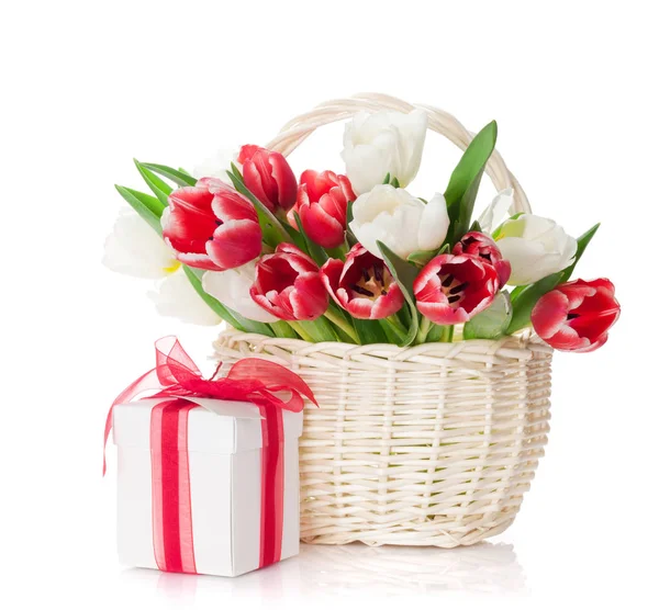 Kolorowe tulipany i pudełko — Zdjęcie stockowe