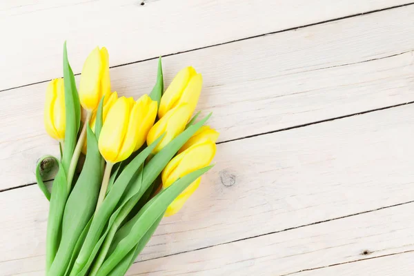 Carte de Pâques avec tulipes jaunes — Photo