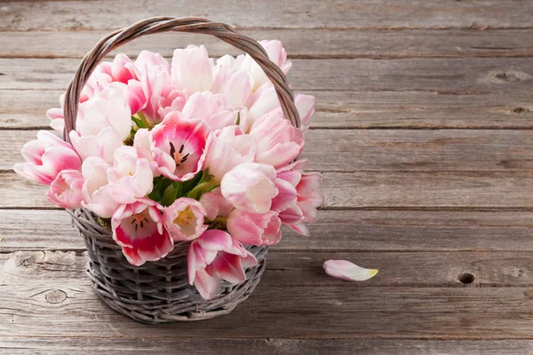 Pink tulips in bouquet — Stock Photo, Image