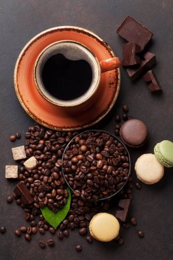 Kahve fincanı, fasulye, çikolata