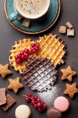 Kahve, şeker ve waffle