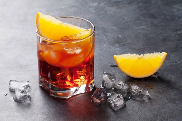 Negroni masaya kokteyl