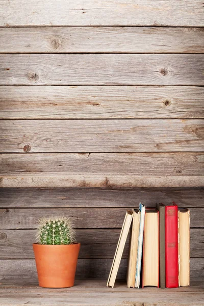 Old books on wooden shelves — Stock Photo, Image