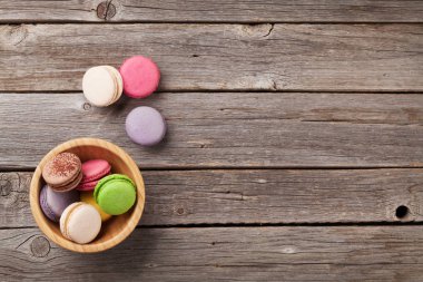 Tablo renkli macaroons