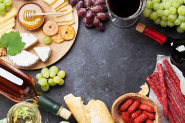 Şarap, üzüm, peynir, sosis