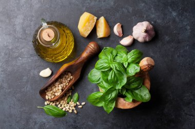 pesto sosu malzemeler