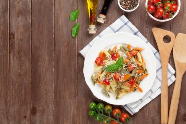 renkli penne makarna 