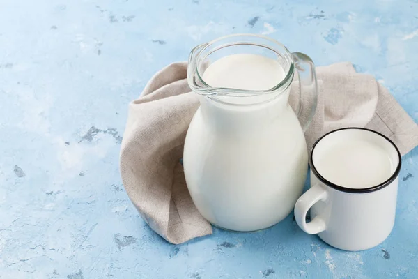 Od mléka a pohár — Stock fotografie