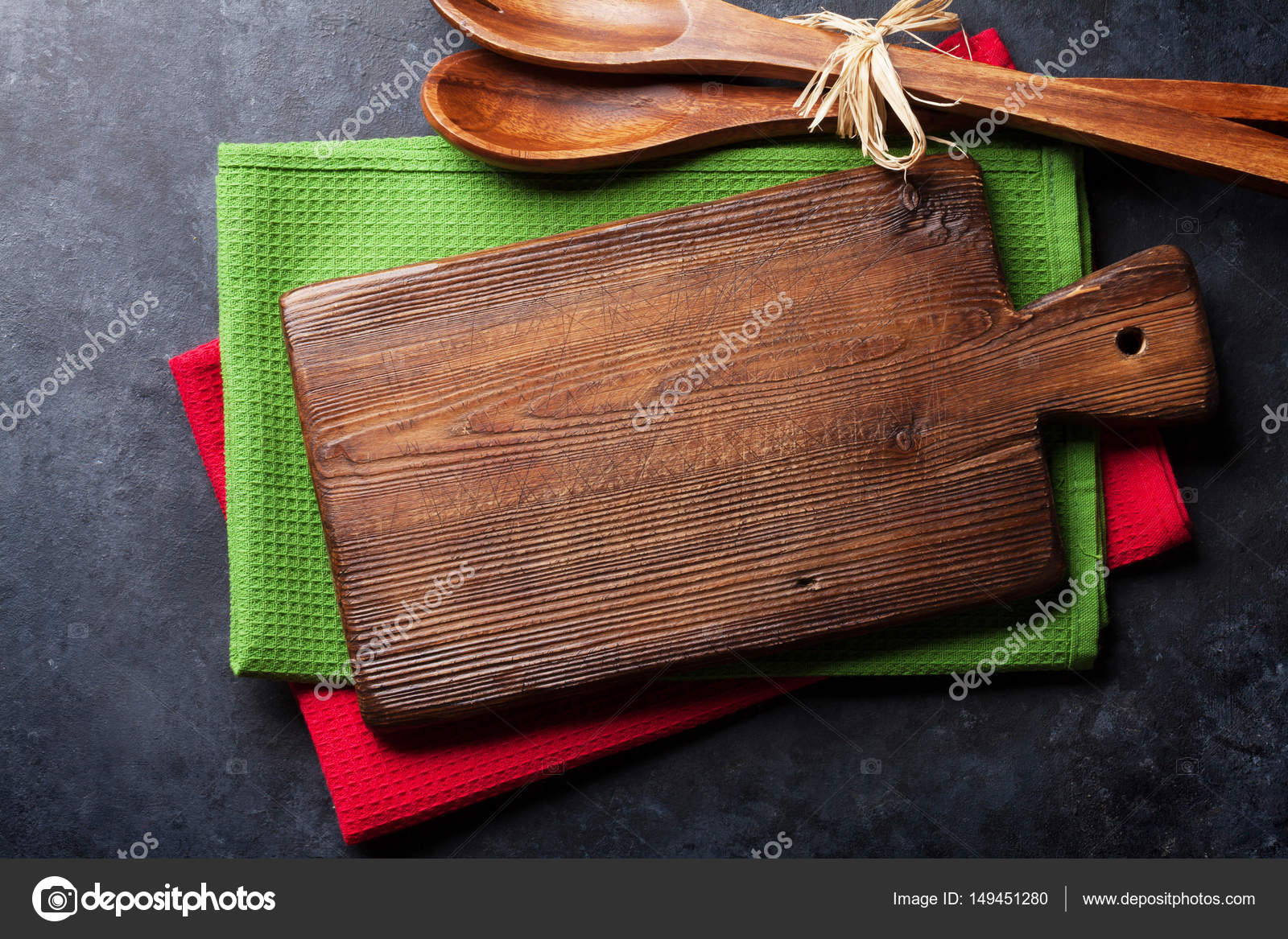 vecchi utensili da cucina — Foto Stock © karandaev #149451280 vecchi utensili da cucina — Foto Stock © karandaev #149451280