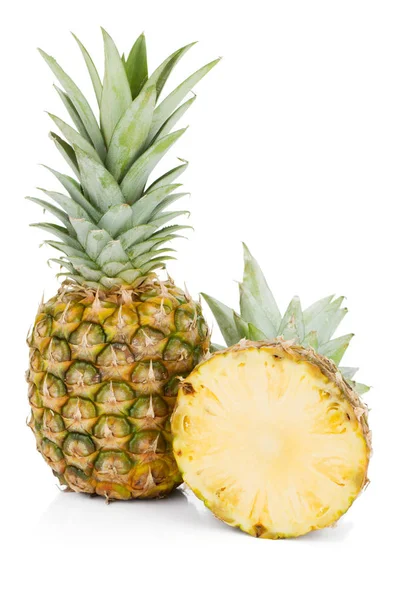 Fresh juicy pineapple — Stock Photo, Image