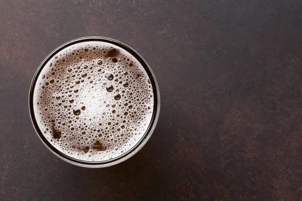 Bierpul op tafel — Stockfoto