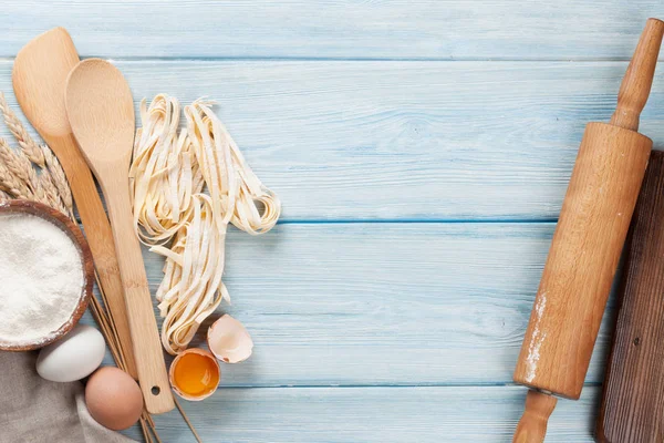 Pasta cooking ingredients — Stock Photo, Image