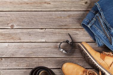 Kot pantolon, Ayakkabı, kemer