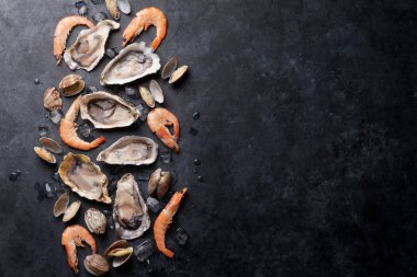 İstiridye, karides ve tarak