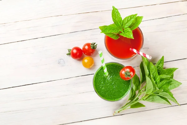 Fresh vegetable smoothies — Stock Photo, Image