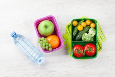 sebze ve meyve ile kutuları