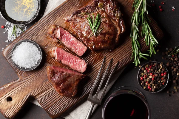 Filete de ternera a la parrilla — Foto de Stock