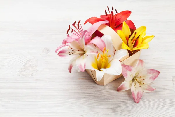 Квіти барвистих лілії — стокове фото