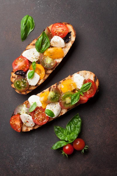 Bruschetta, koktélparadicsommal — Stock Fotó