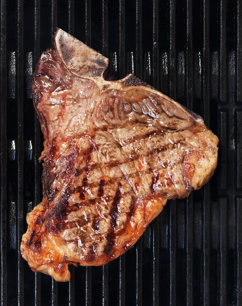 Izgara t-bone biftek — Stok fotoğraf