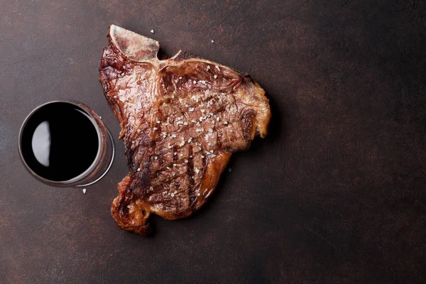 Gegrilde t-bone steak — Stockfoto