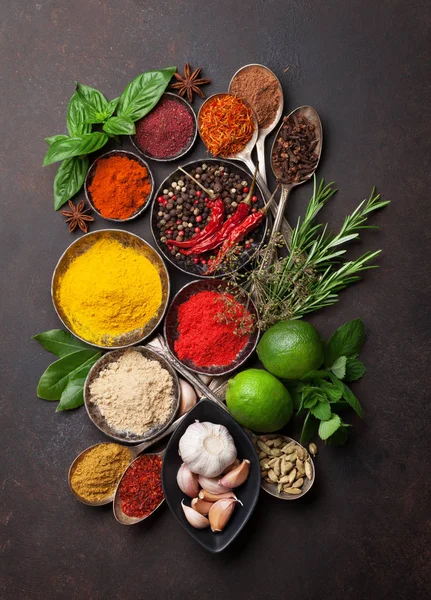 Various spices and herbs — Stock Photo, Image